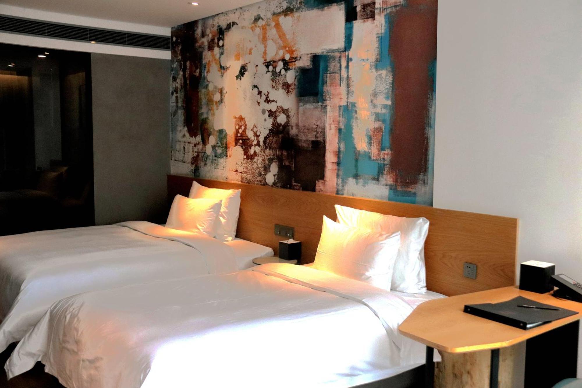 M Hotel Zhengzhou Esterno foto