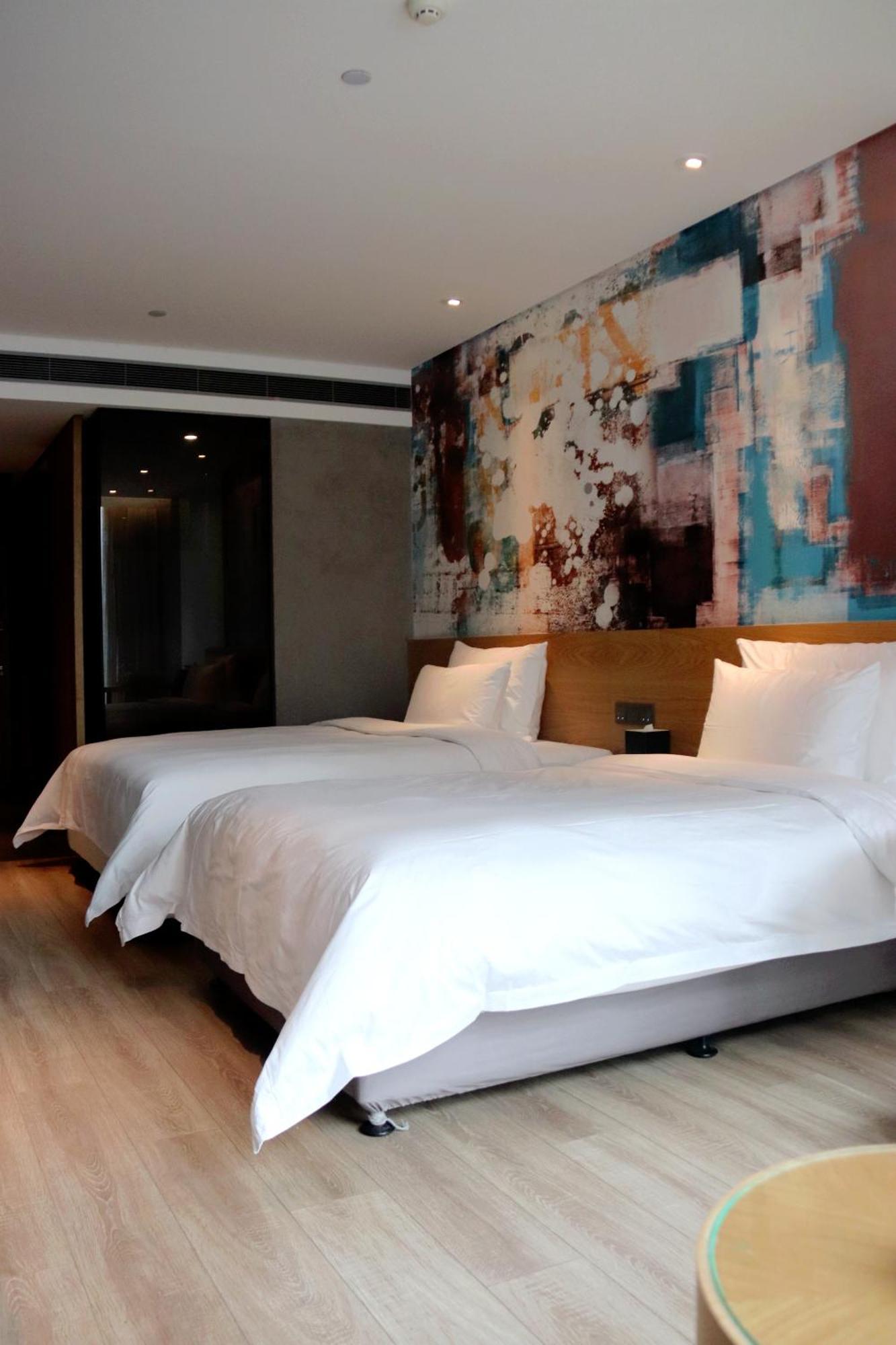 M Hotel Zhengzhou Esterno foto