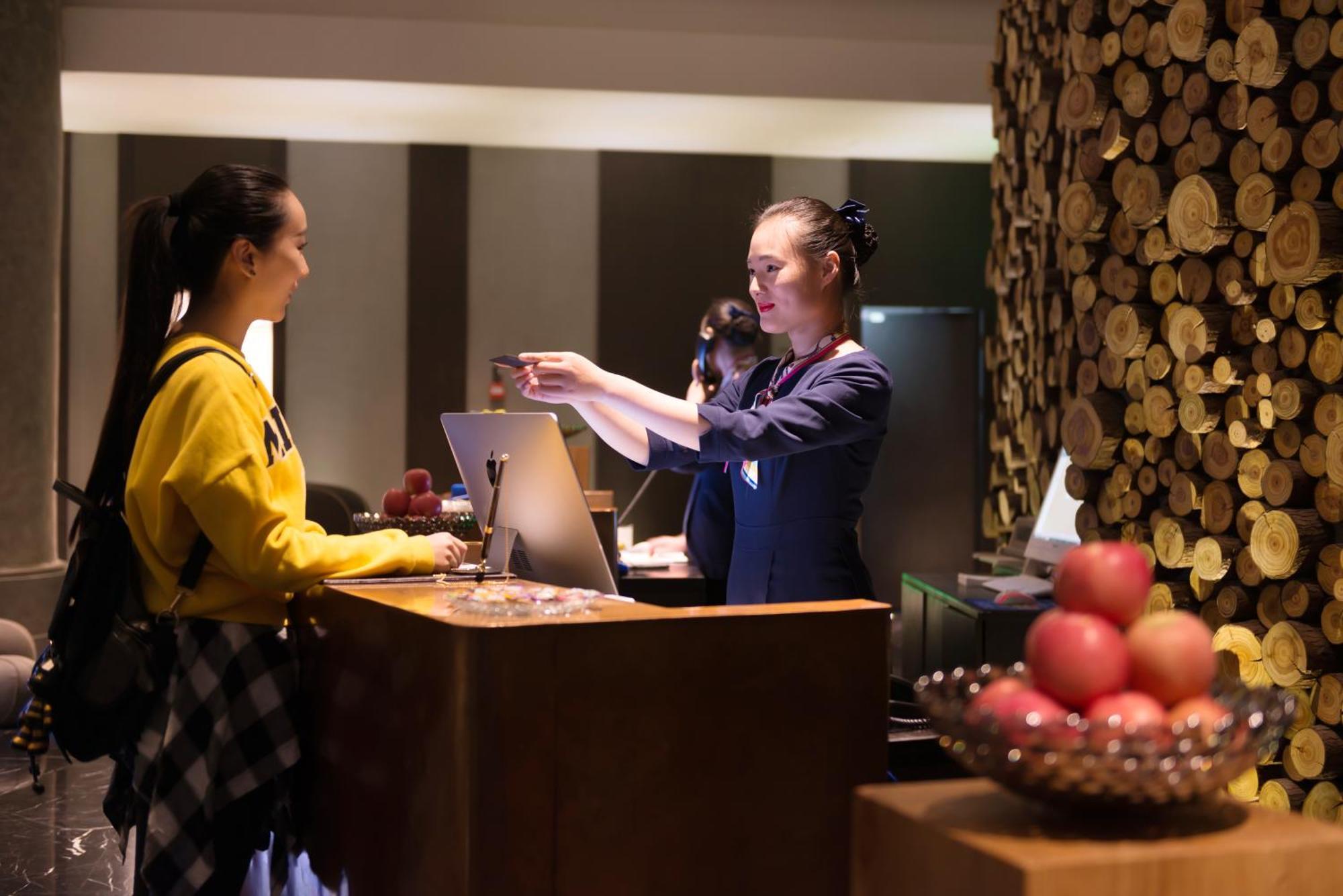 M Hotel Zhengzhou Esterno foto